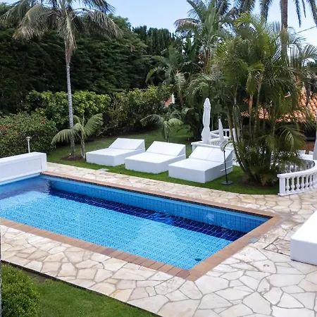 San Benito. Vivienda De Lujo Con Piscina Privada