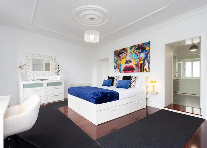 San Benito. Vivienda De Lujo Con Piscina Privada *