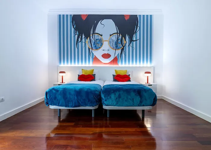 San Benito. Vivienda De Lujo Con Piscina Privada *