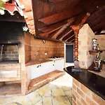 San Benito. Vivienda De Lujo Con Piscina Privada *