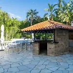 Villa San Benito. Vivienda De Lujo Con Piscina Privada *