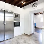 San Benito. Vivienda De Lujo Con Piscina Privada Villa