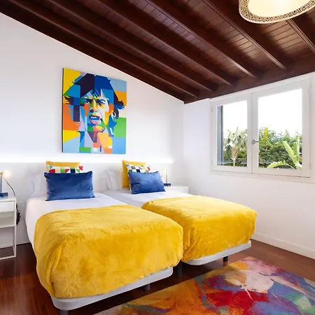 San Benito. Vivienda De Lujo Con Piscina Privada ヴィラ
