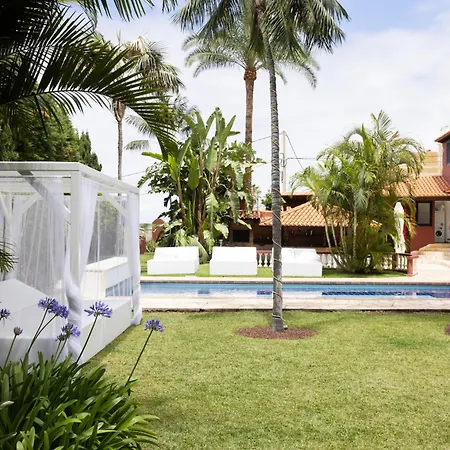 San Benito. Vivienda De Lujo Con Piscina Privada ヴィラ ロス・レアレホス
