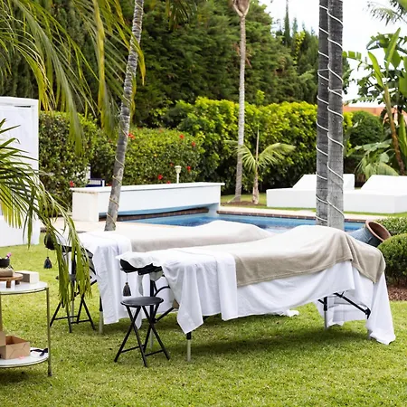 San Benito. Vivienda De Lujo Con Piscina Privada ヴィラ